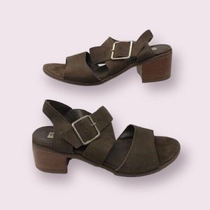 Steve Madden Women's Round Peep Toe Rosana Sandal